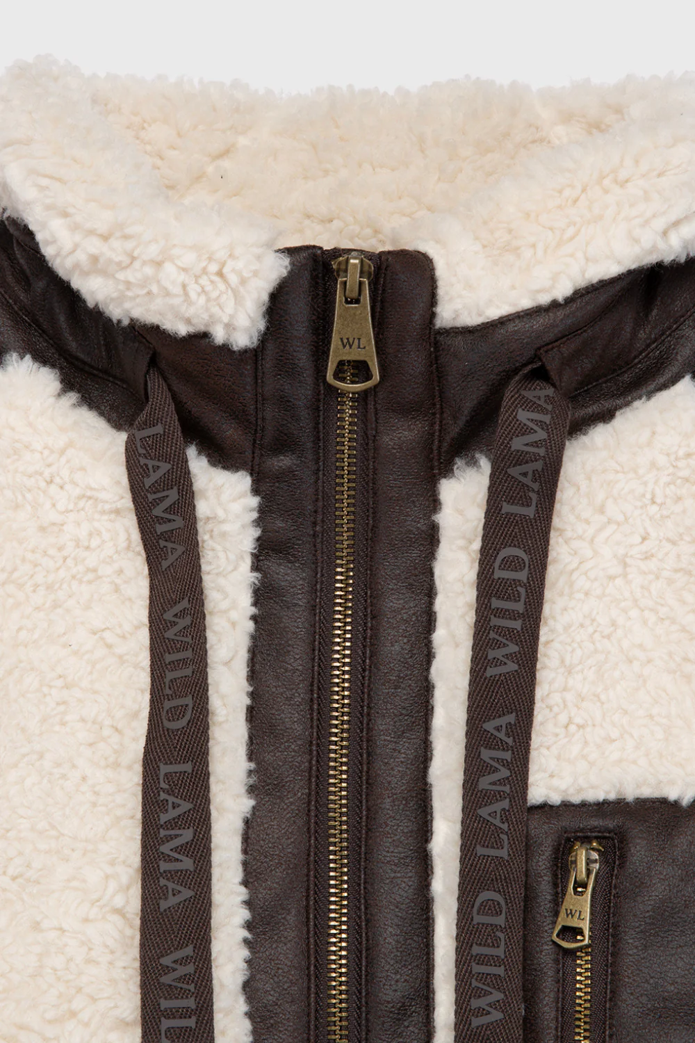 Chaqueta Loy Reciclada Café Mujer - Image 11