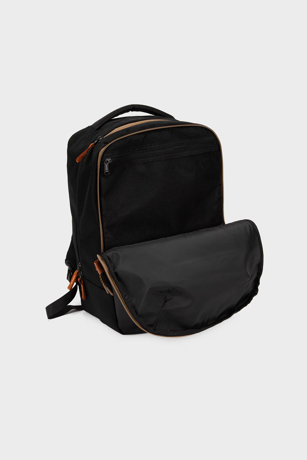 Mochila Travel Nala M Reciclada Negra 32L. - Image 6