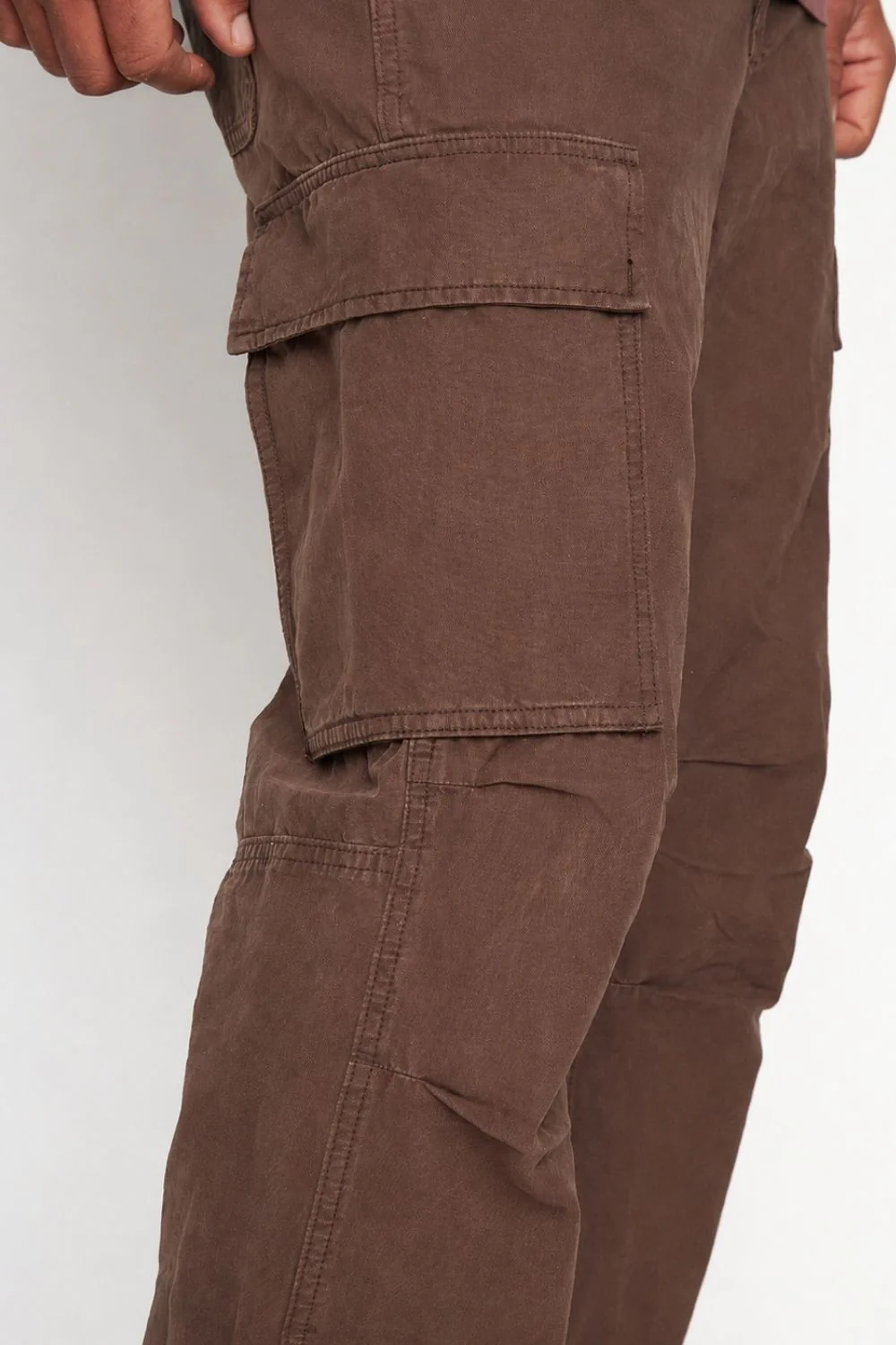 Pantalón Cargo Evan Orgánico Café Hombre - Image 6
