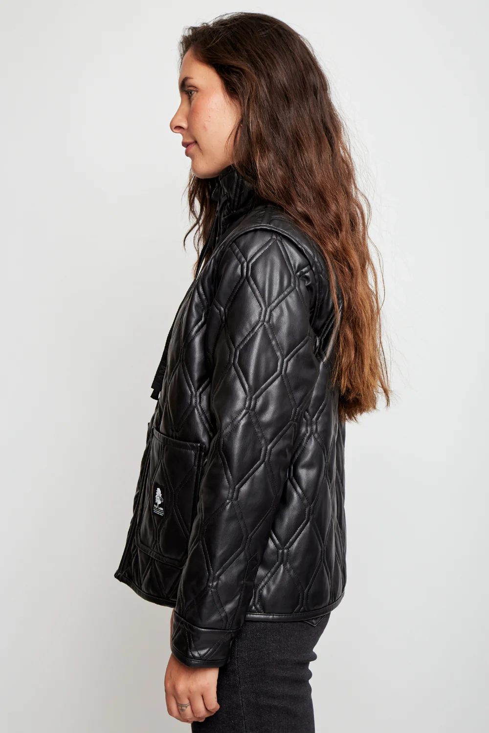 Parka Nita PU Reciclada Negro Mujer - Image 4