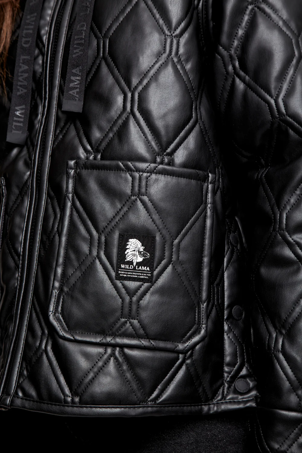 Parka Nita PU Reciclada Negro Mujer - Image 7