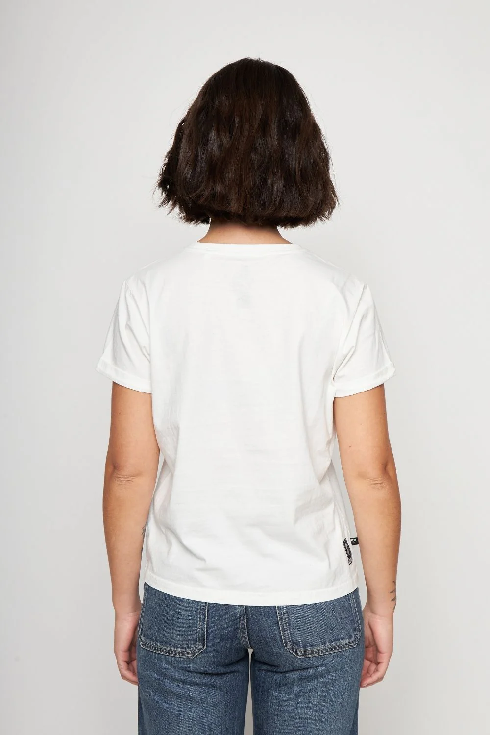 Polera Mira Orgánica Blanca Mujer - Image 6
