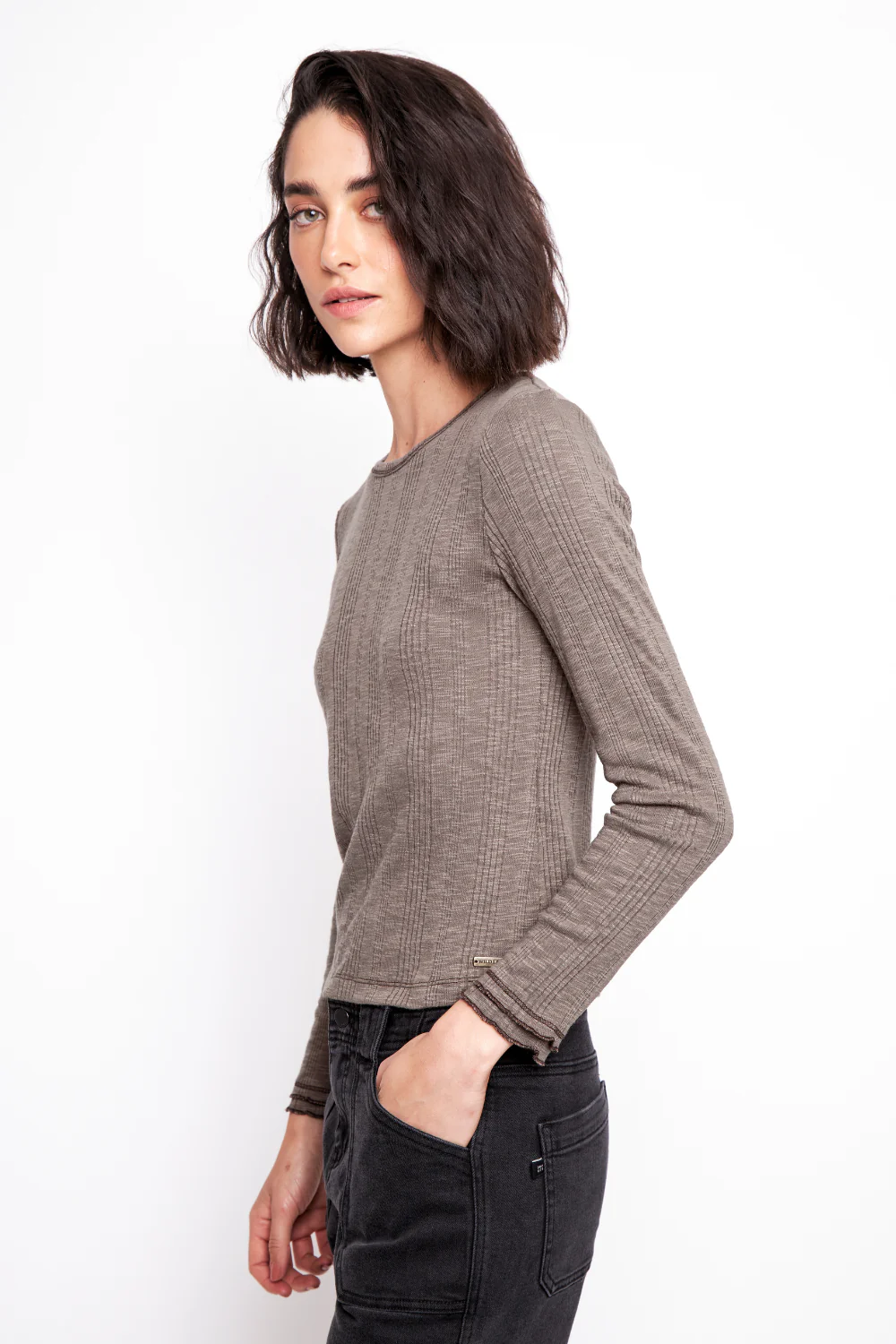 Polera Pampa Reciclada Café Mujer - Image 4